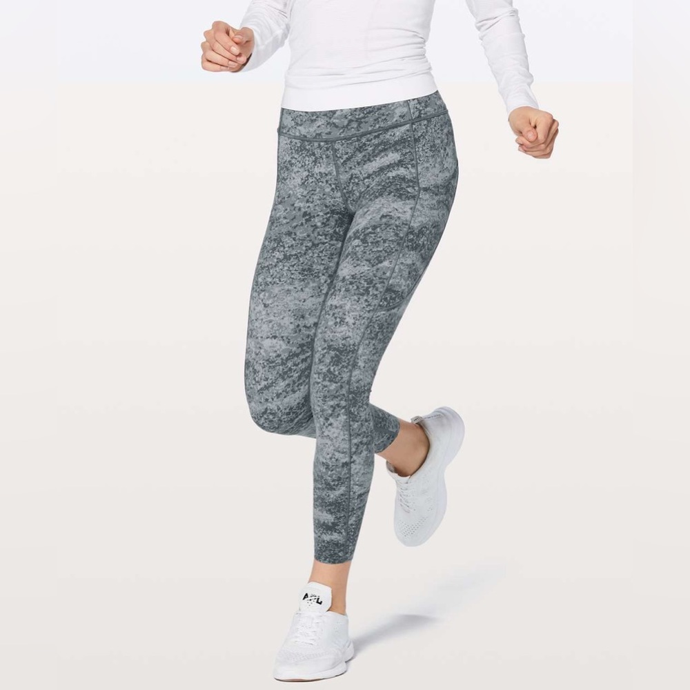 Lululemon Fast & Free Tight 7/8 II Nulux 25 in Area Ice Grey size 2